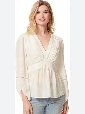 Jessica Simpson Cream V-Neck Pintuck Peasant Blouse